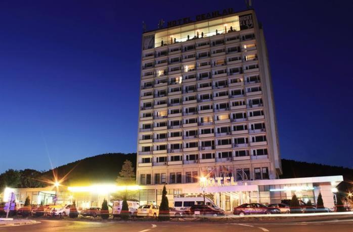 Grand Hotel Ceahlau Piatra Neamţ Exterior foto